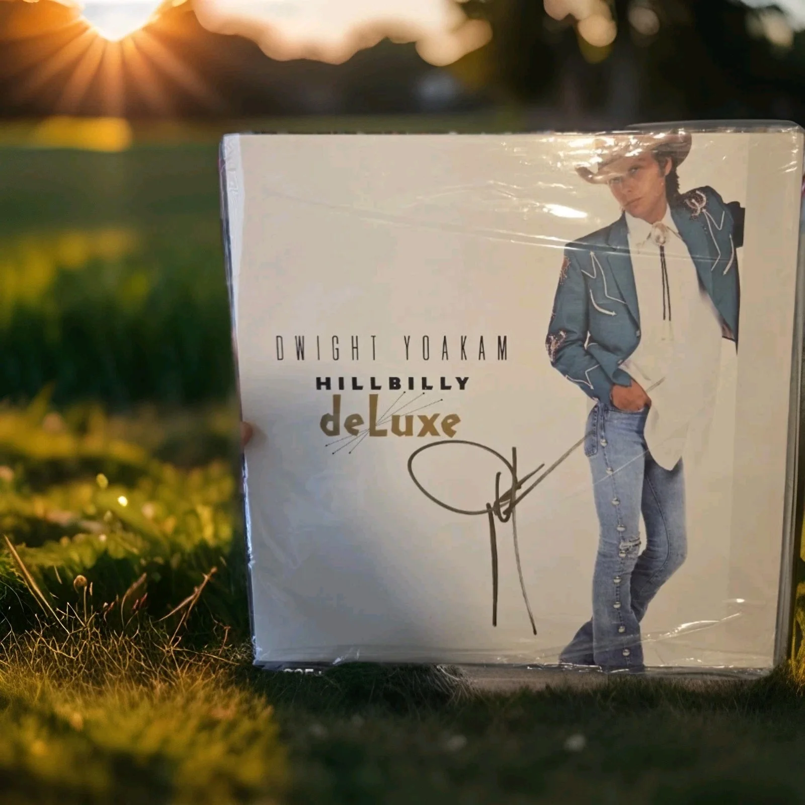 DWIGHT YOAKAM SIGNED HILLBILLY DELUXE BECKETT BAS/ WOA CERT, image 3