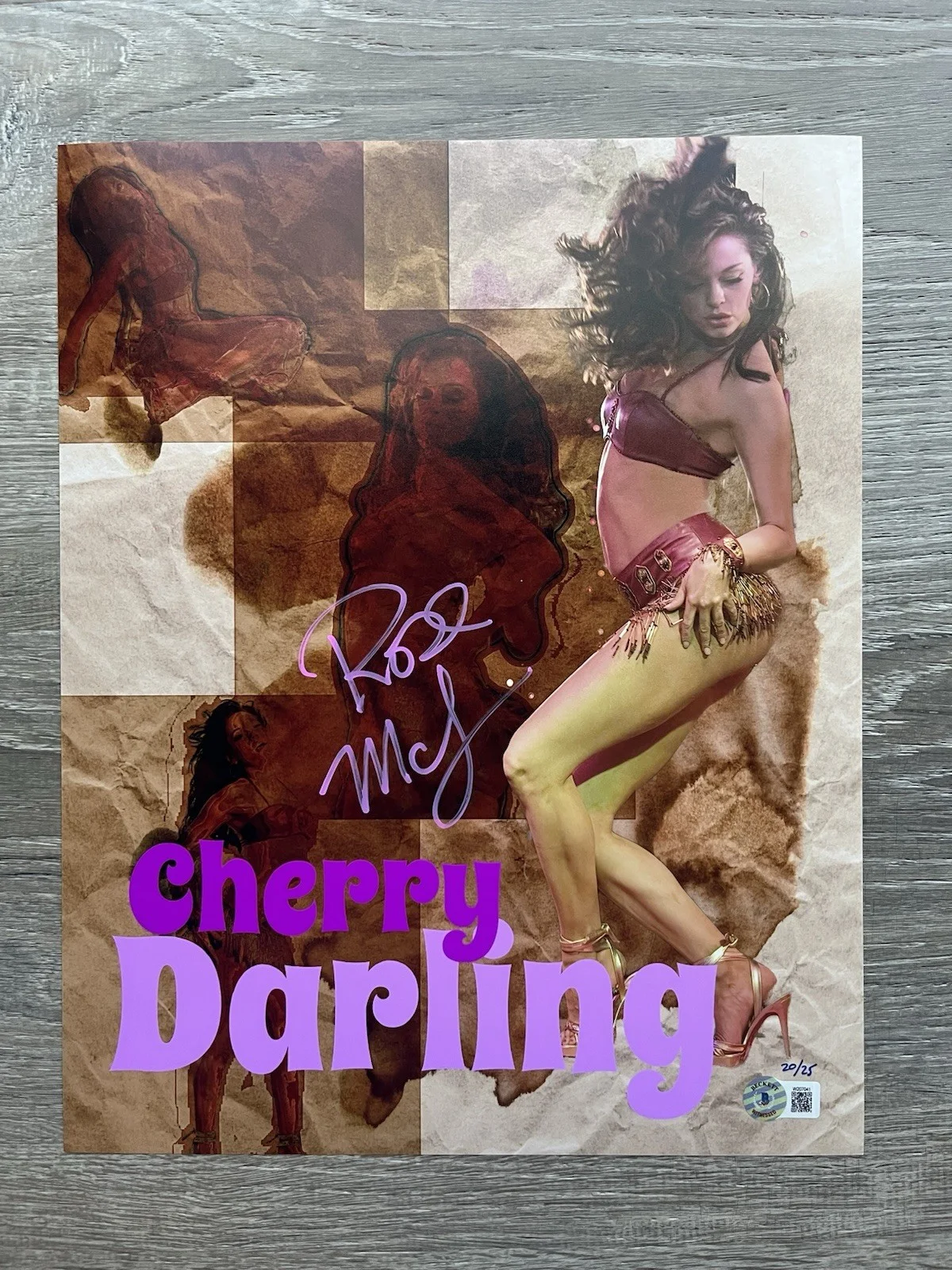Rose McGowan — Rose McGowan Signed Cherry Darling 11x14 LE Photo Becket COA Planet Terror, изображение 2