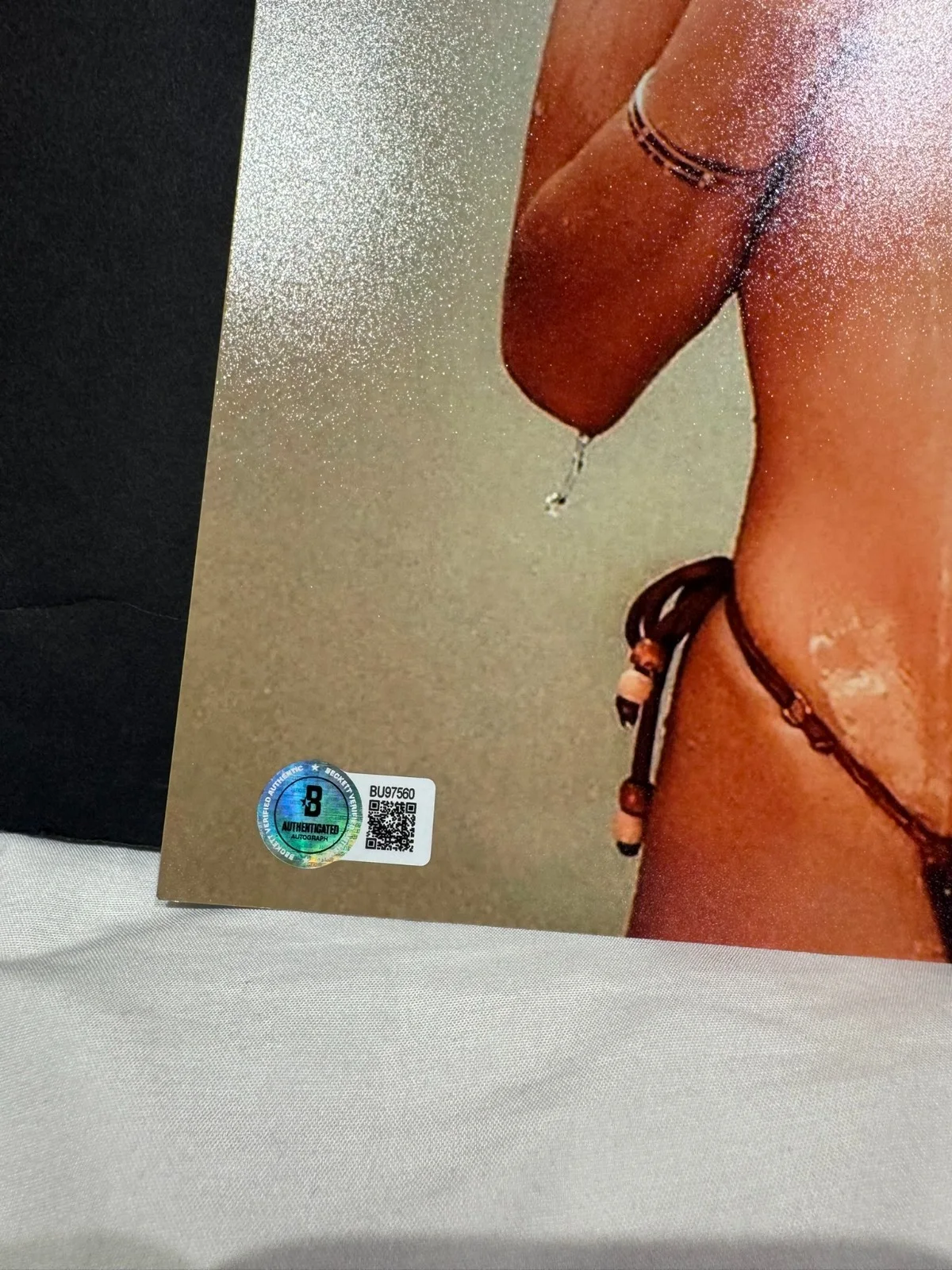 ALESSANDRA AMBROSIO SIGNED 11X14 PHOTO AUTO VICTORIAS SECRET MODEL BECKETT COA, изображение 2