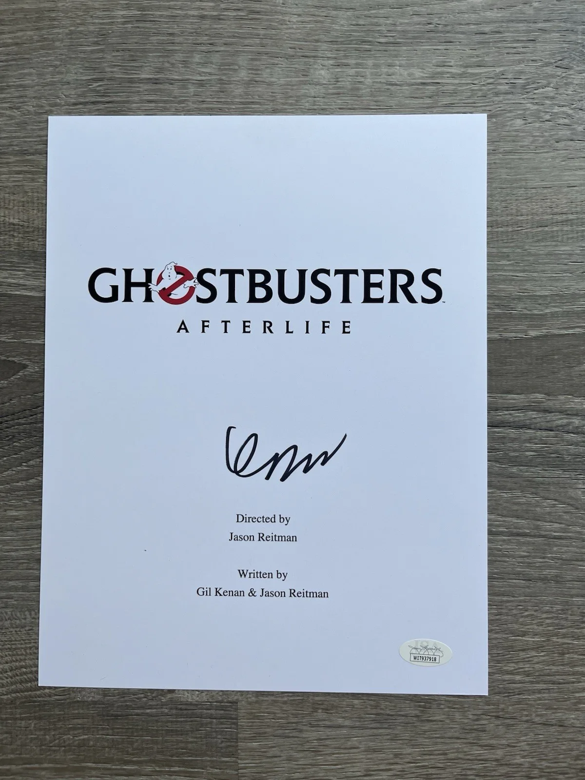 Finn Wolfhard — Finn Wolfhard Signed Ghostbusters Afterlife 8.5x11 Movie Script Cover JSA COA, изображение 2