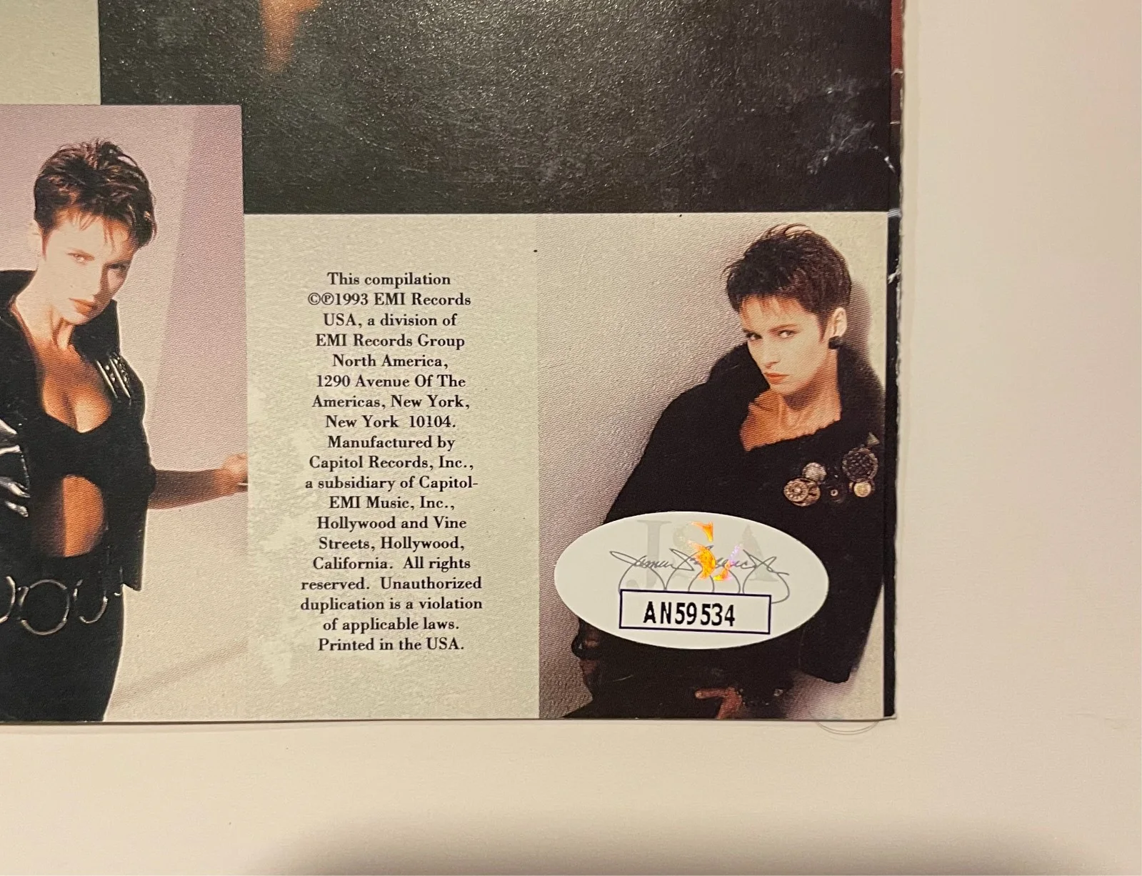 Sheena Easton — Sheena Easton Signed The World Of CD Booklet Framed Display Autograph JSA COA, изображение 3