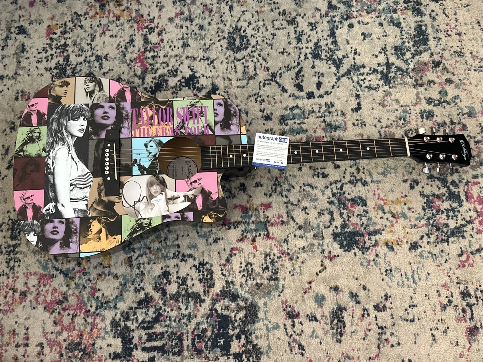 🎄🚨Rare TAYLOR SWIFT Signed CUSTOM FULL SIZE Acoustic Guitar Country ACOA🚨🎁🎅, изображение 4
