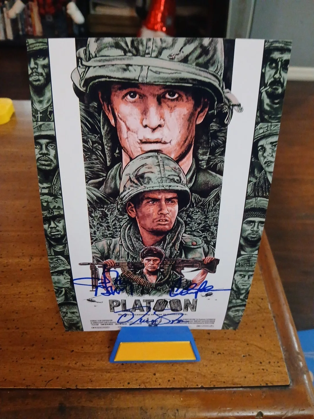 Jonny Deep, Charlie Sheen, Oliver Stone — A 6x10 Autographed with COA Jonny Deep, Charlie Sheen,Oliver Stone Signed Photo., изображение 3