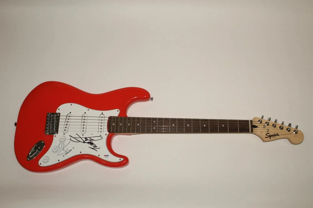 Rick Nielsen, Robin Zander — RICK NIELSEN & ROBIN ZANDER SIGNED AUTOGRAPH FENDER BRAND ELECTRIC GUITAR - PSA, image 2