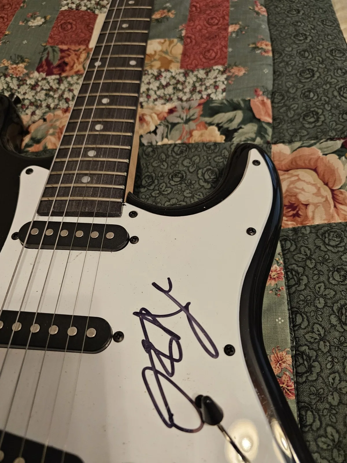 OZZY OSBOURNE HANDSIGNED ELECTRIC GUITAR BLACK SABBATH PSA RACC NEW&AUTHENTIC, image 4