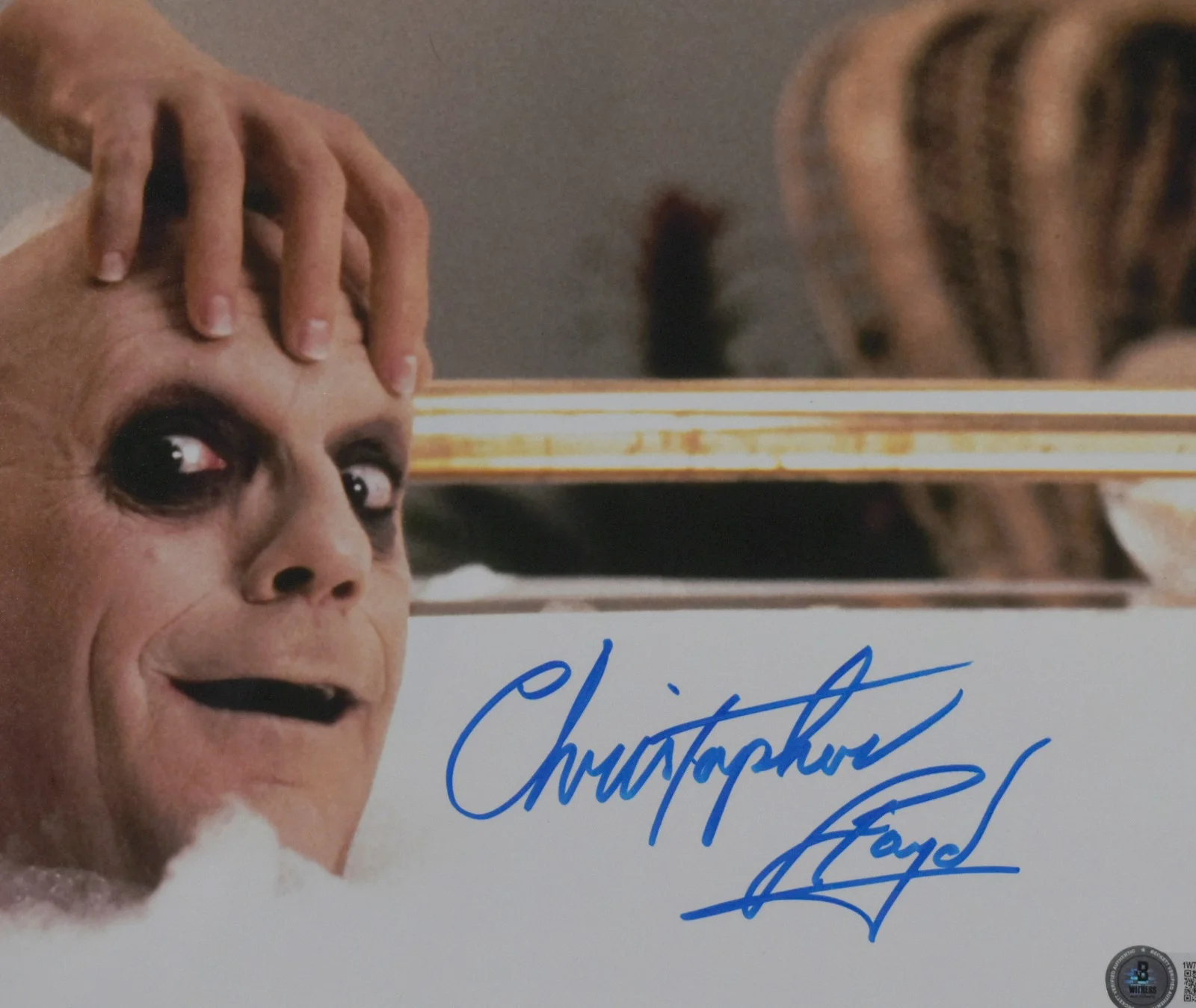 Christopher Lloyd — Christopher Lloyd Signed 11x14 Uncle Fester Photo - Beckett W Hologram *Blue #1, изображение 2