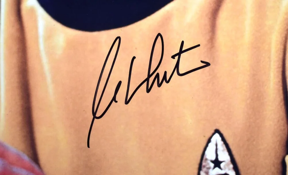 William Shatner — William Shatner Autographed Star Trek 16x20 Close Up Photo - Beckett Hologram, изображение 2