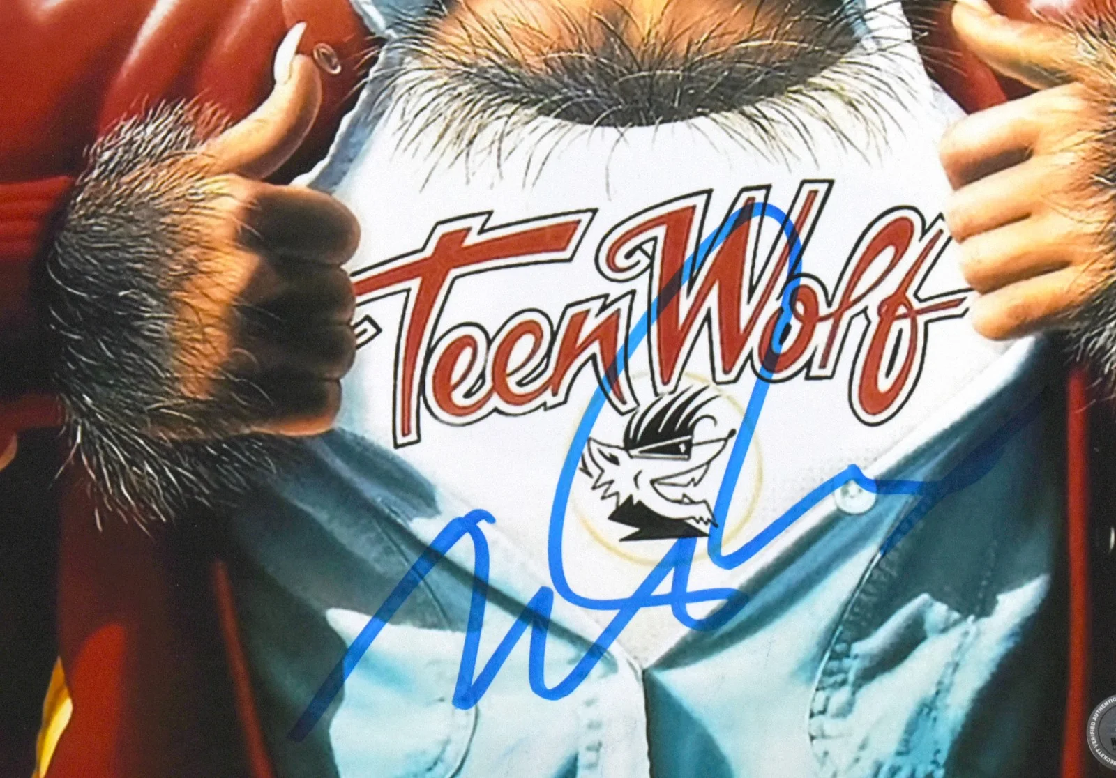 Michael J. Fox — Michael J. Fox Autographed 11x14 Teen Wolf Photo - Beckett W Hologram *Blue, изображение 2
