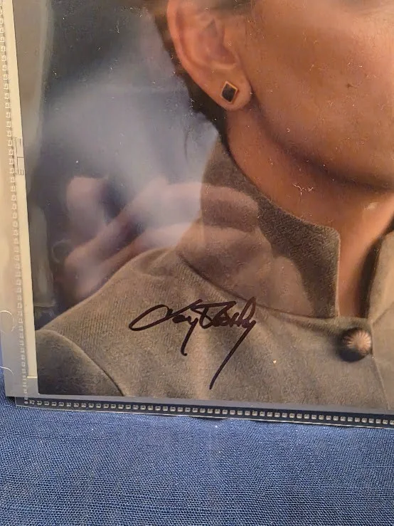 Teryl Rothery — Teryl Rothery as Dr. Janet Fraiser Stargate SG-1 Signed Photo 8 x 10 inches, изображение 2