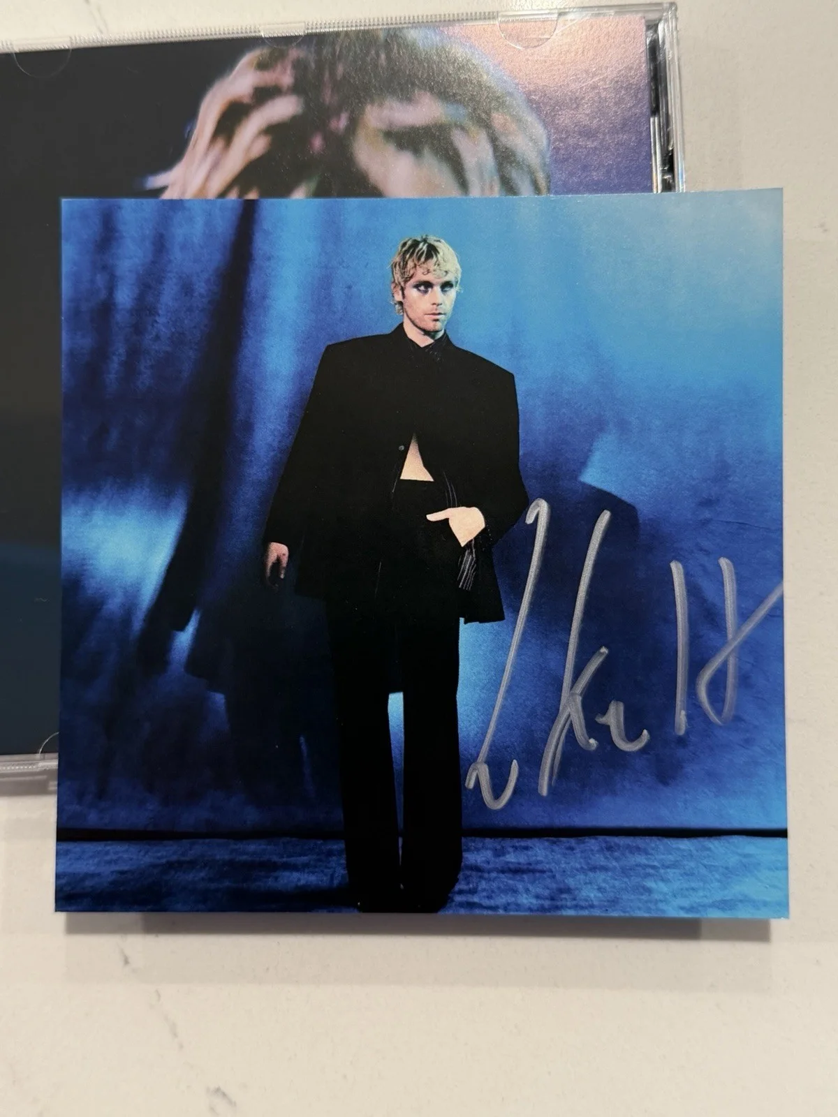Luke Hemmings SIGNED CD Boy LIMITED EDITION AUTOGRAPHED NEW 5SOS #2, image 2