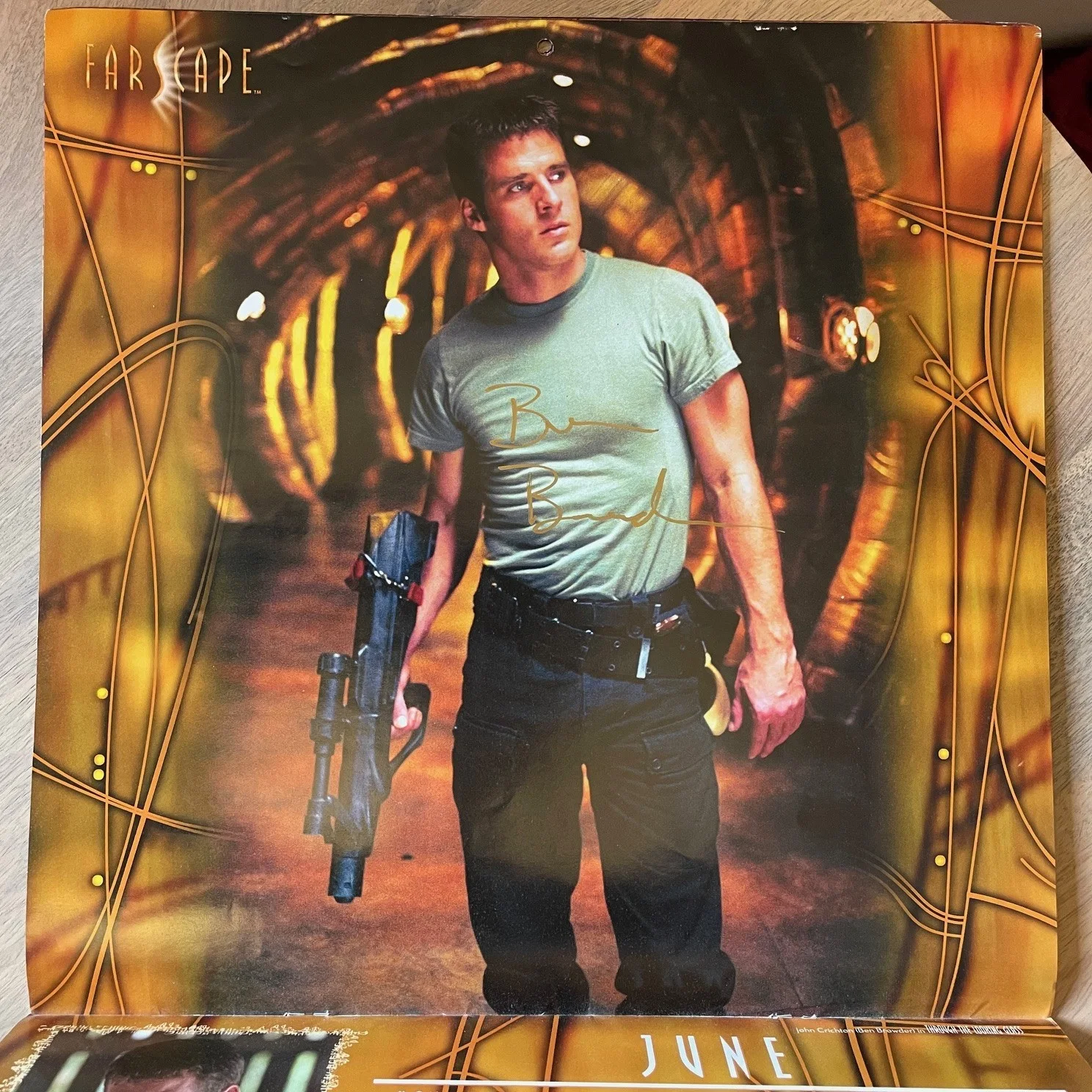 Farscape 2001 Calendar Signed by TWELVE / Autographed Ben Browder, Claudia Black, image 3
