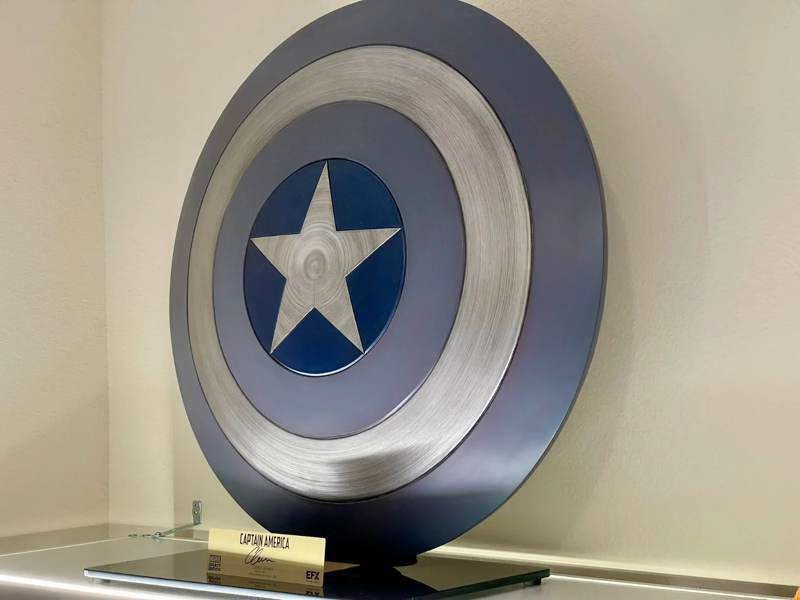 SIGNATURE Chris Evans EFX Marvel Captain America Shield 1:1 Winter Soldier Prop, изображение 3