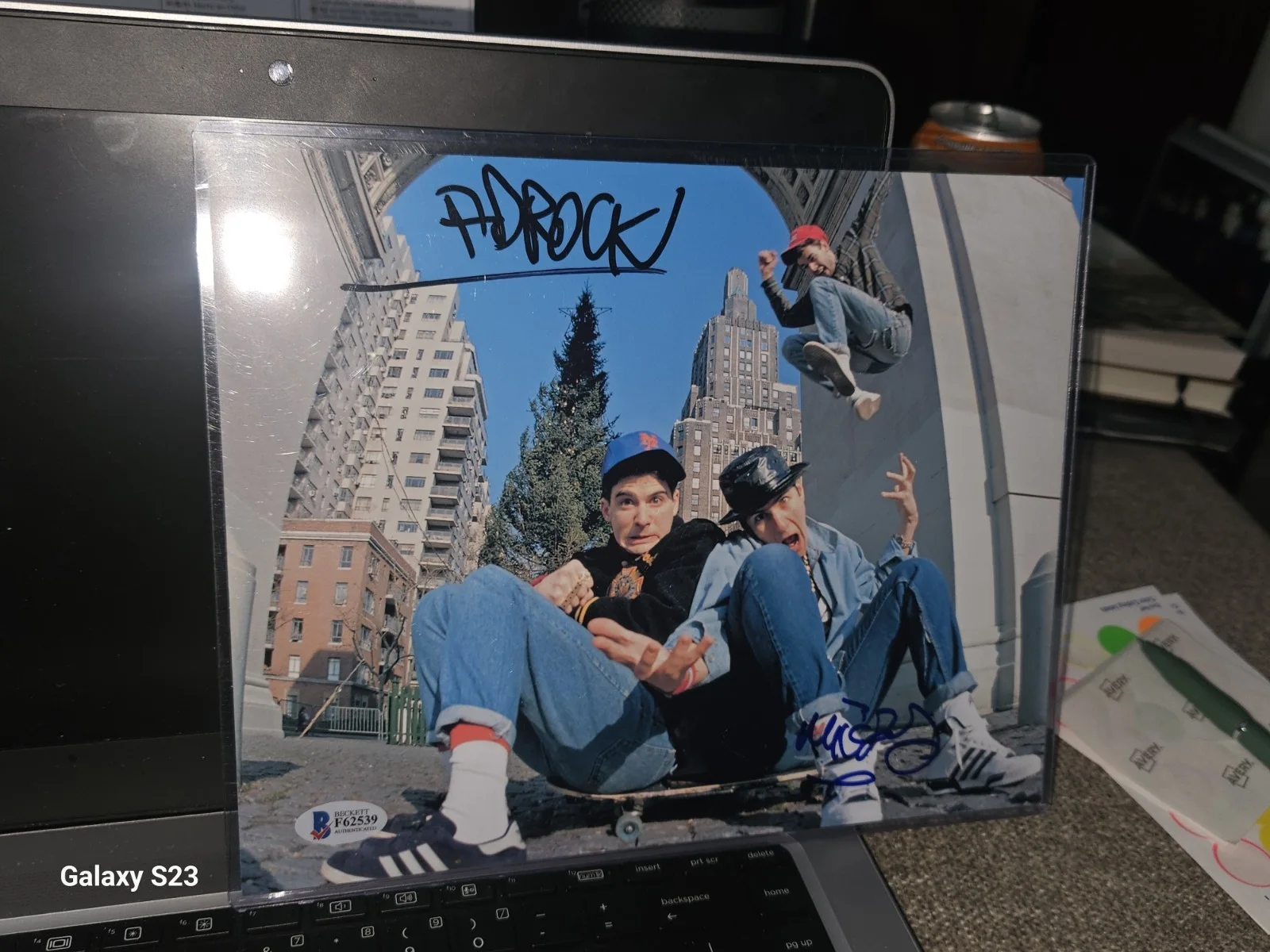 Beastie Boys Signed 8x10 Photograph +2. Ad Rock And MIKE D Beckett Bas COA..., изображение 2