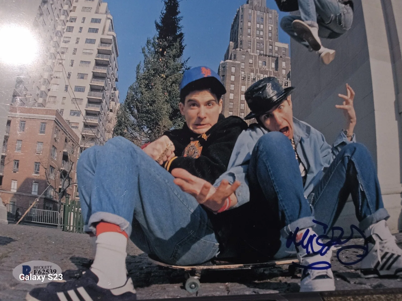 Beastie Boys Signed 8x10 Photograph +2. Ad Rock And MIKE D Beckett Bas COA..., изображение 3