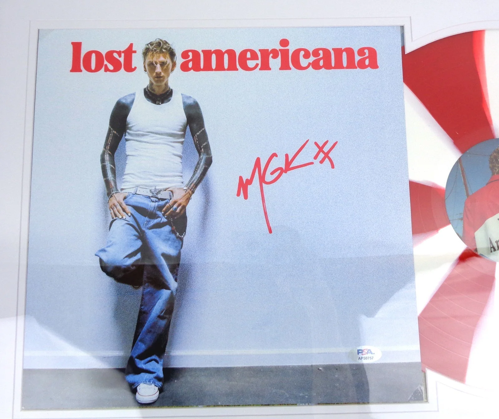 Machine Gun Kelly — Machine Gun Kelly MGK Signed Lost Americana Vinyl Record Framed PSA/DNA COA, изображение 2