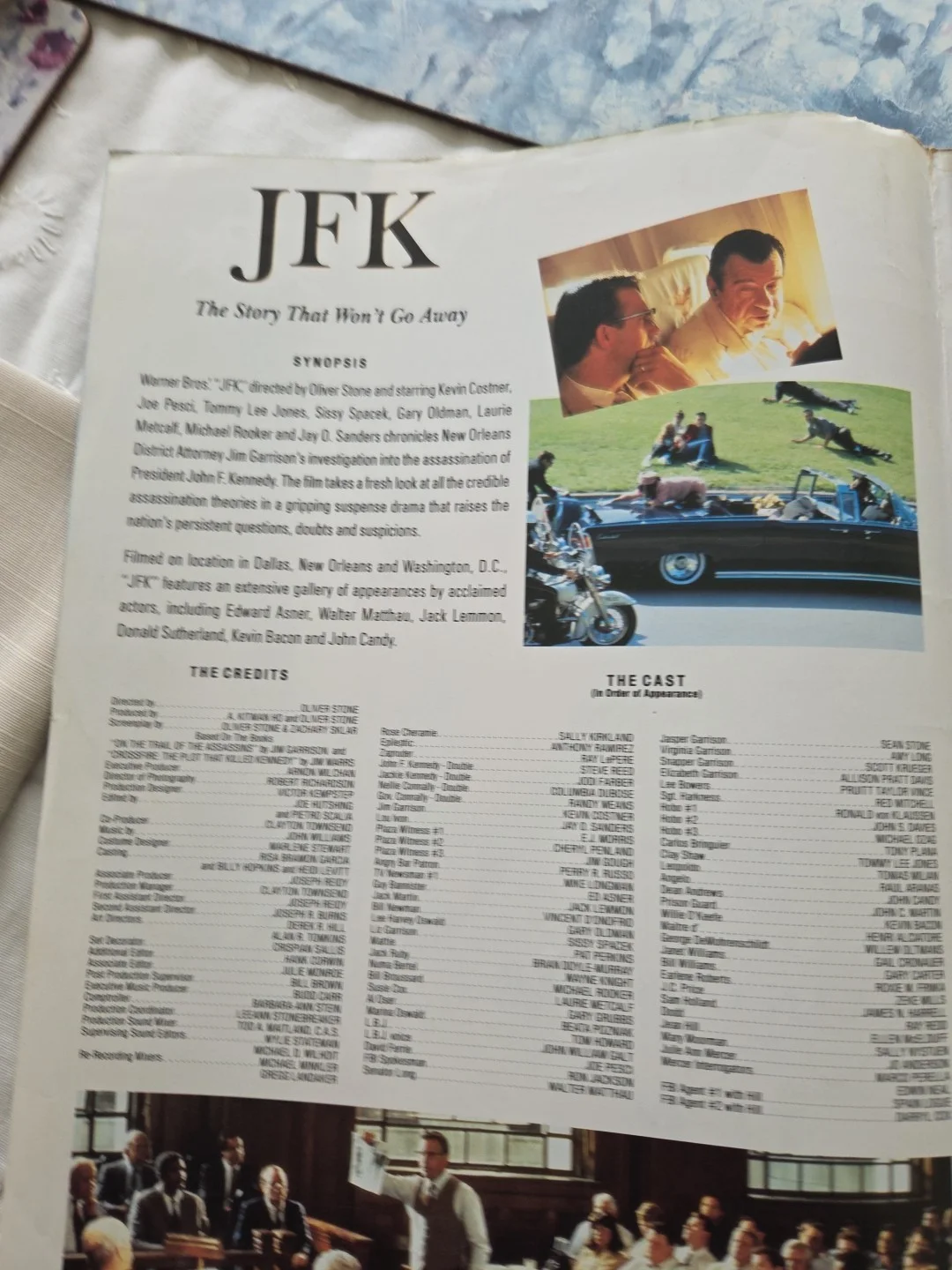 JFK Japanese Film Brochure With 2 Pages In ENG and Film Synopsis In English, изображение 2
