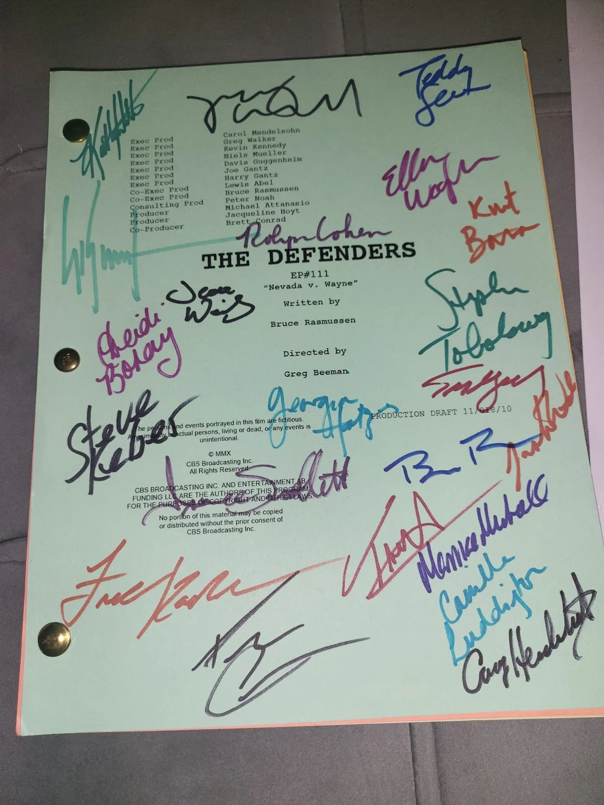 The Defenders Cast Signed Autographed TV Script From 22 Cast Members C.O.A, image 2