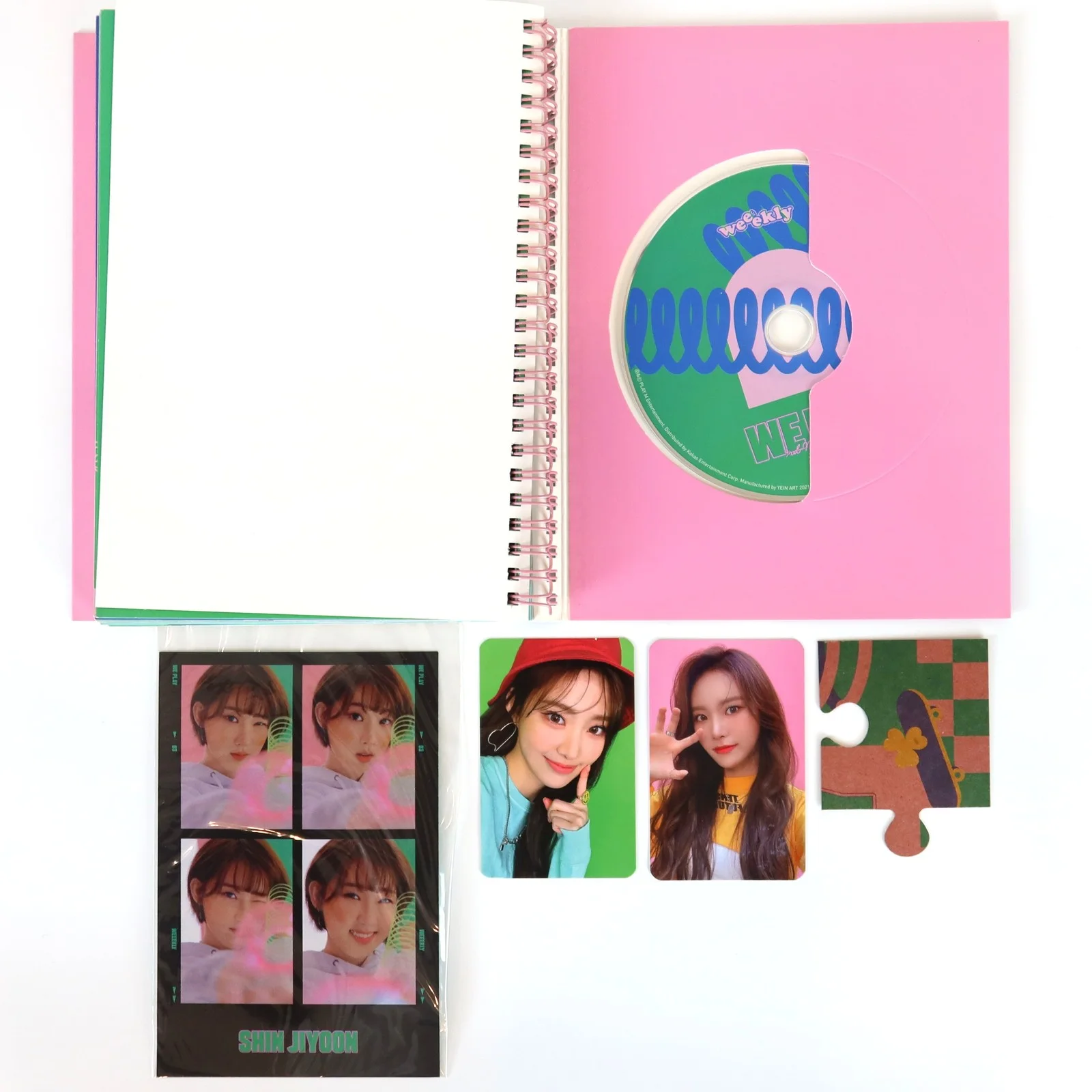 Weeekly - We Play [Jump Ver.] 3rd Mini Album Signed Autographed Promo CD 2021, изображение 5