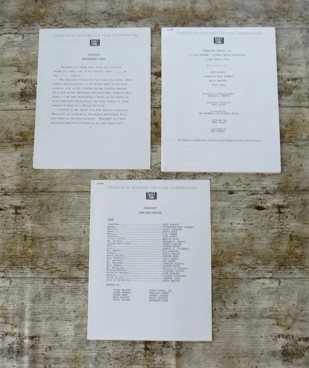 MISCHIEF ORIGINAL 1985 CINEMA FILM MOVIE PRESS KIT Doug McKeon 6 PHOTOS 80's, изображение 3