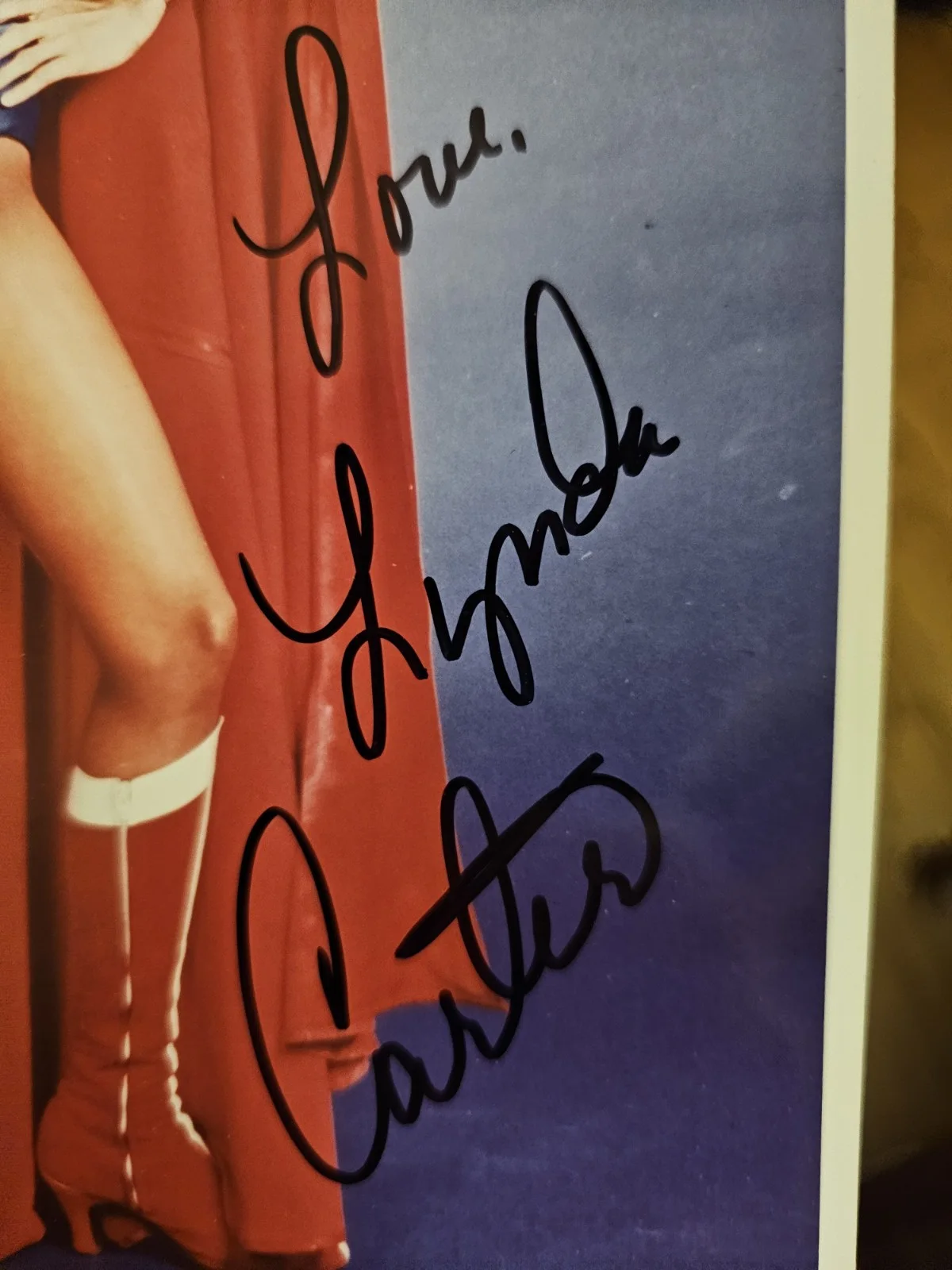 Two Signed Linda Carter Wonder Woman Photographs 8x10, изображение 2