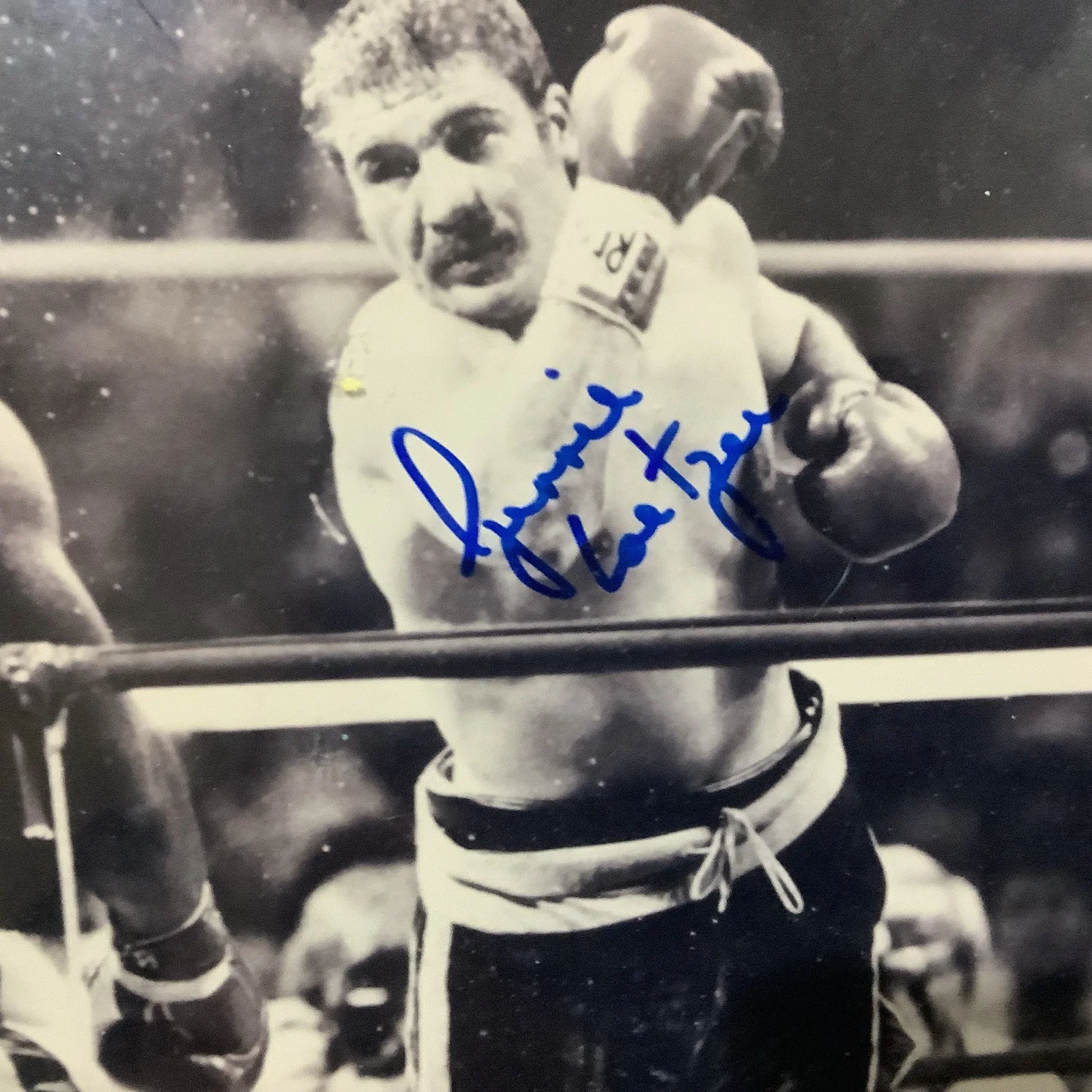 Signed Black and White Photo of Boxer Gerri Coetzee Autographed framed, image 2