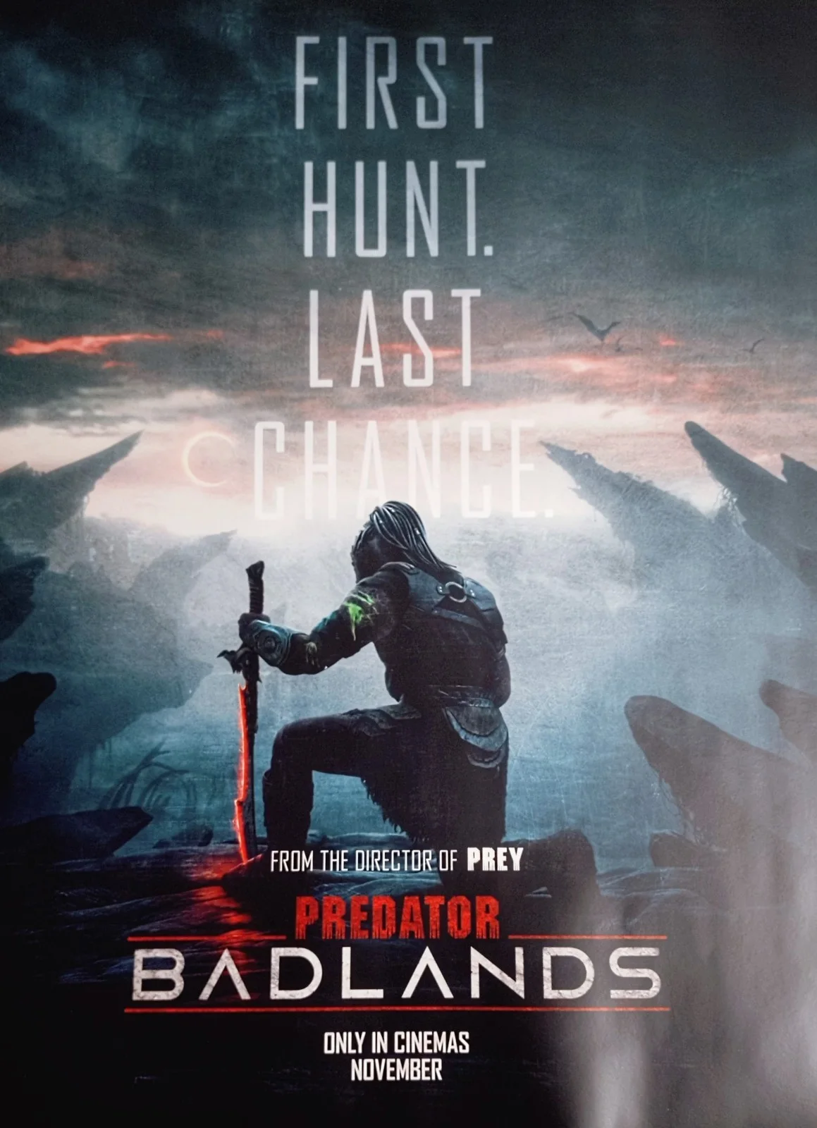 Predator: Badlands UK Cinema Teaser Poster #1 New Elle Fanning Dan Trachtenberg, изображение 2