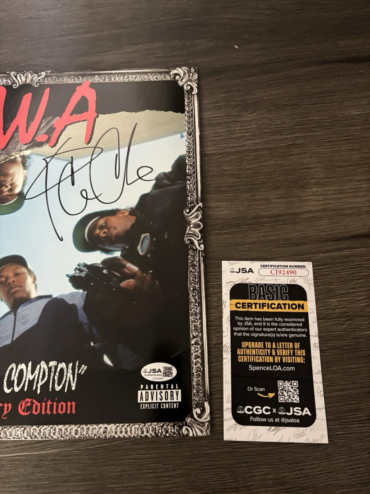 ICE CUBE 20 YR ANNIVERSARY NWA “STRAIGHT OUT OF COMPTON” SIGN JSA COA CERT., изображение 2