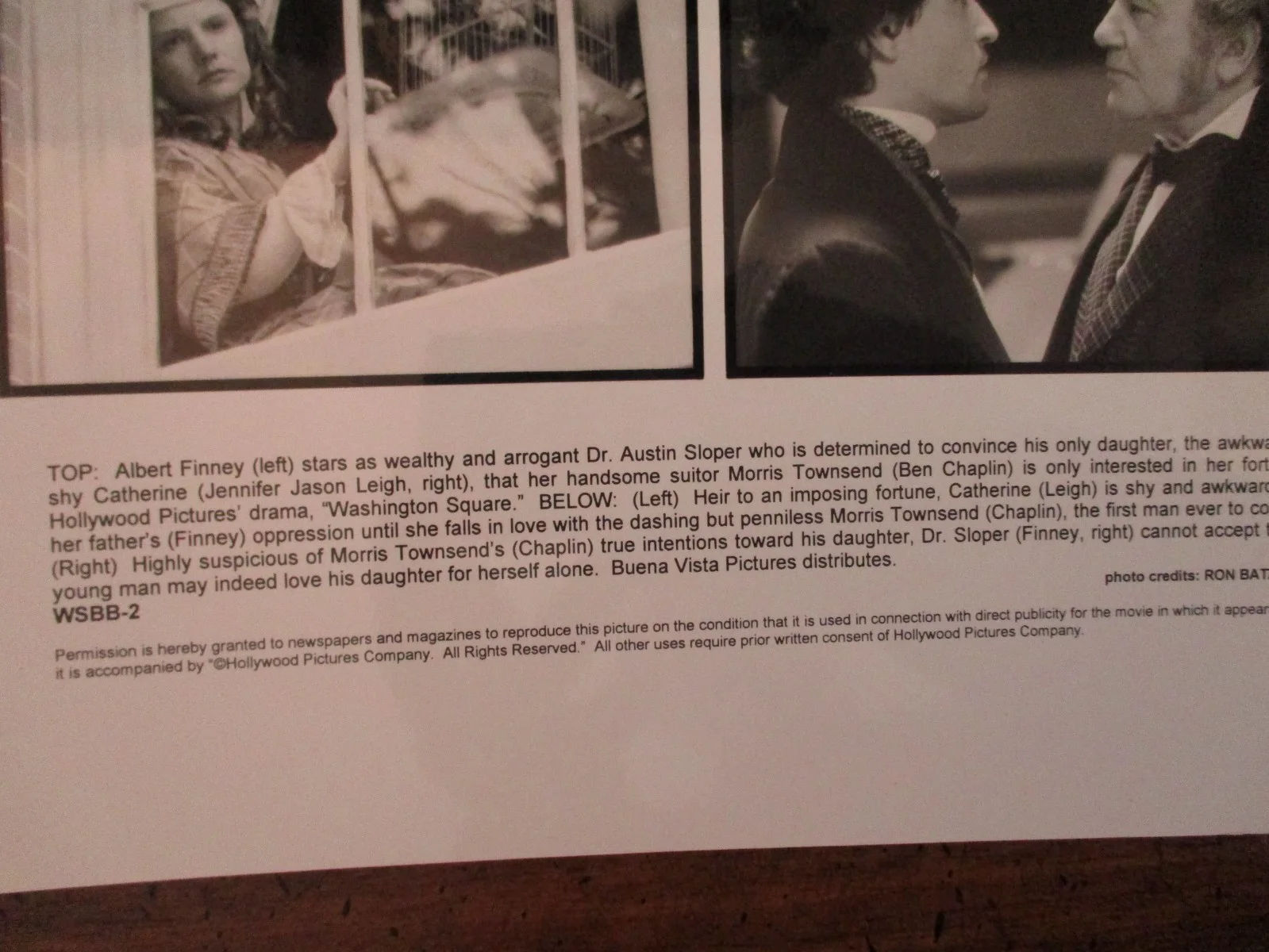 Albert Finney/Ben Chaplin/Jennifer Jason Leigh(WASHINGTON SQUARE)1997 8x10 Photo, изображение 3