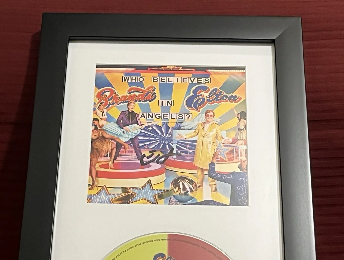 ELTON JOHN SIGNED & FRAMED COOL WHO BELIEVES IN ANGELS CD DISPLAY AUTOGRAPH COA, изображение 3