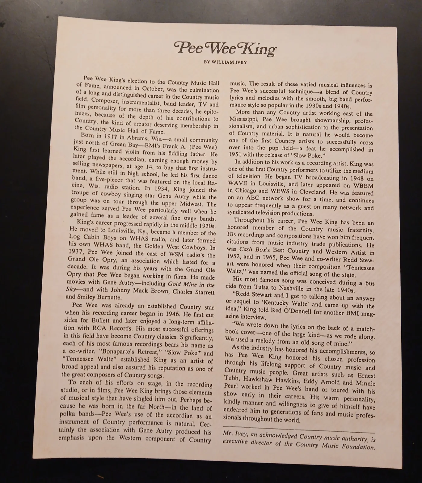 PEE WEE KING Autographed 8x10 photo with biography on back., image 2
