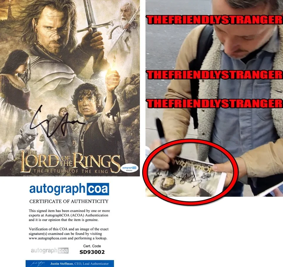 ELIJAH WOOD — Elijah Wood signed "LORD OF THE RINGS" 8x10 Photo m EXACT PROOF Frodo ACOA COA