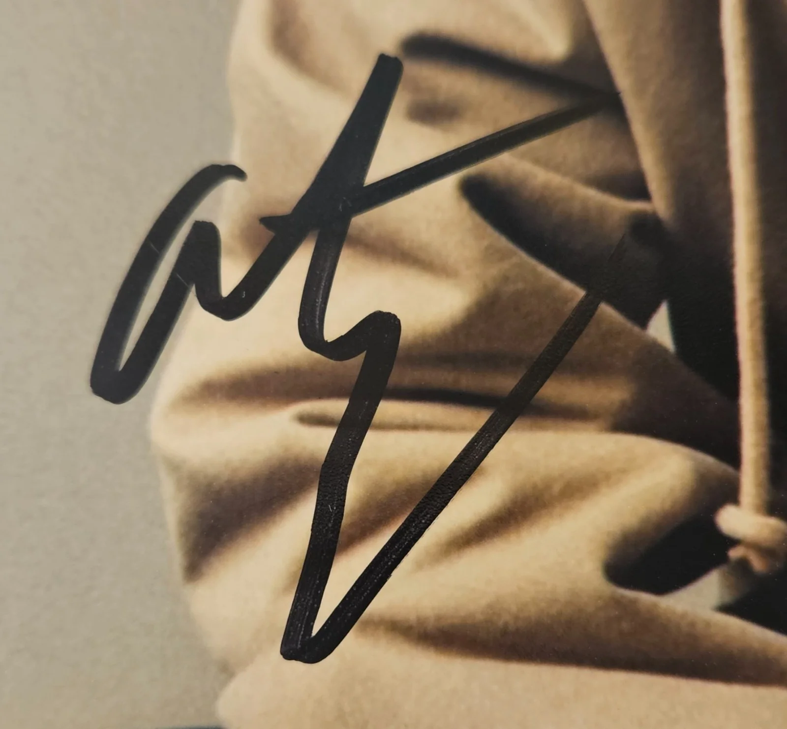 Artemas Hand Signed Autograph 8x10 Photo In Person Proof If U Think I'm Pretty, изображение 2