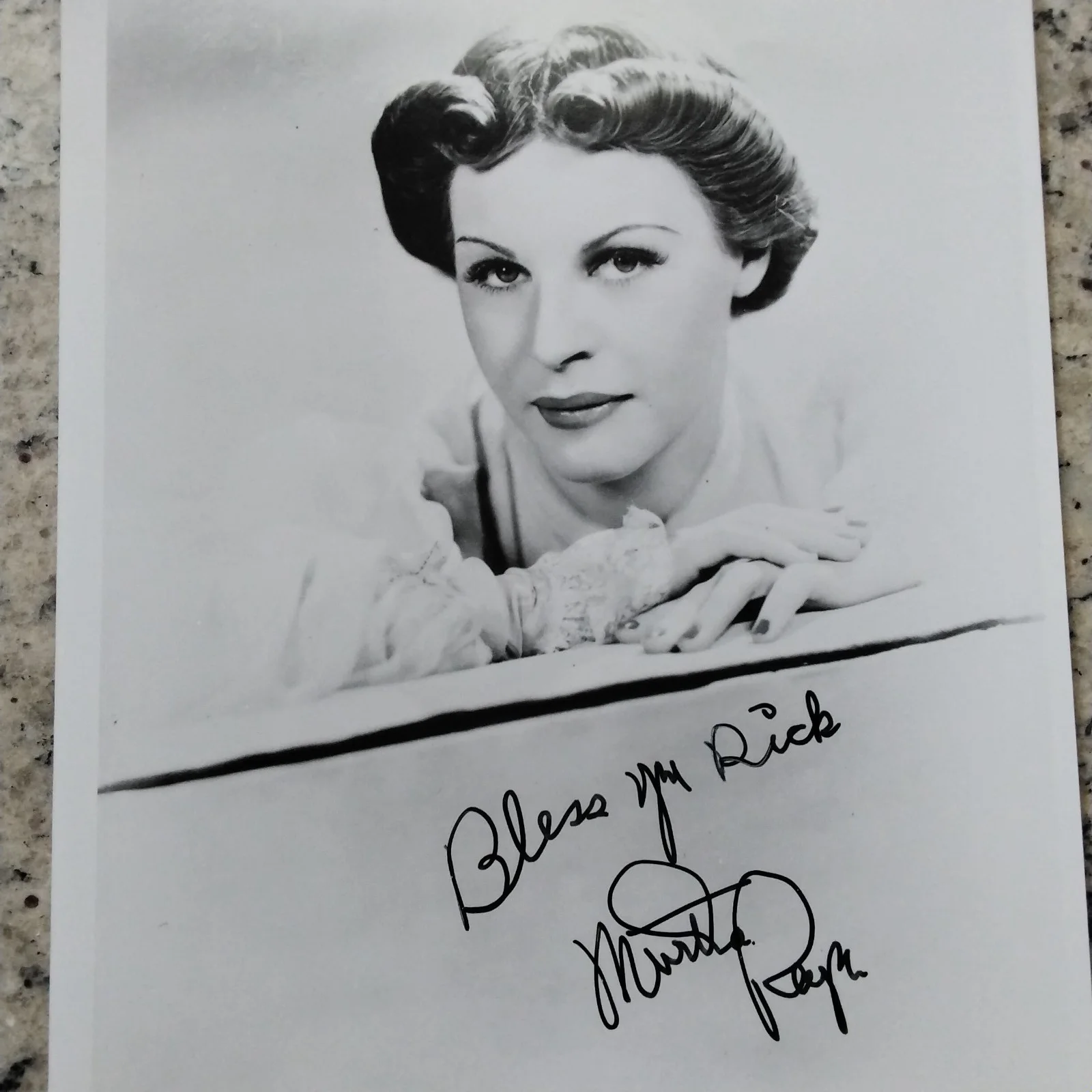 Martha Raye Signed Photo 40s Movie TV Actress "Big Mouth" Polident USO Comedy, изображение 3
