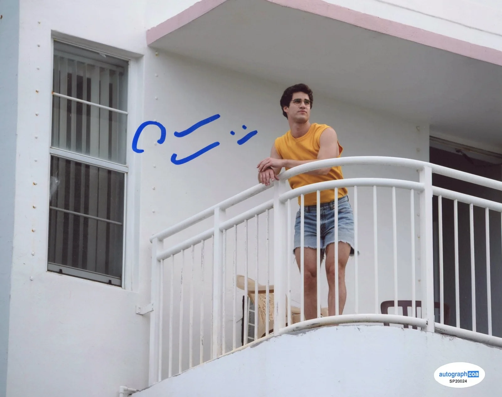 Darren Criss — Darren Criss Signed Autograph 8x10 Photo Assassination of Gianni Versace ACOA, изображение 3