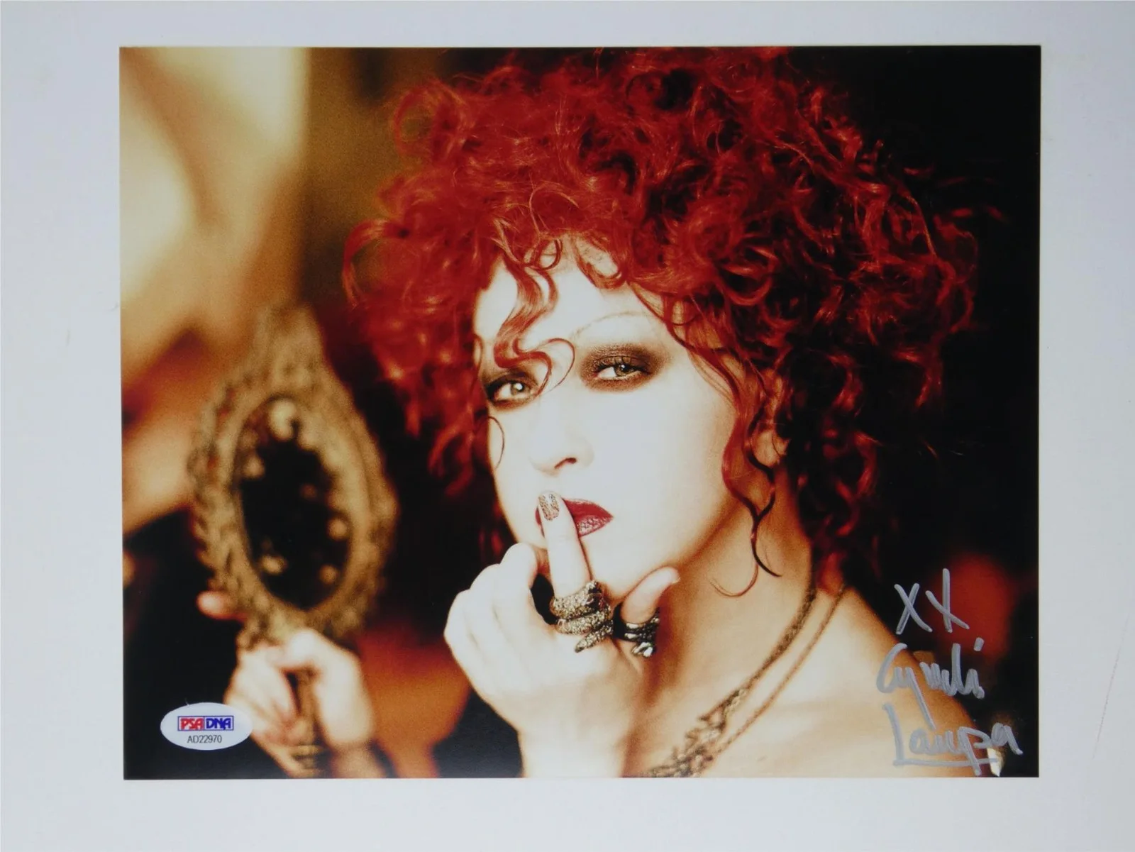 Cyndi Lauper Signed 8x10 Photo Autographed PSA DNA COA, изображение 2