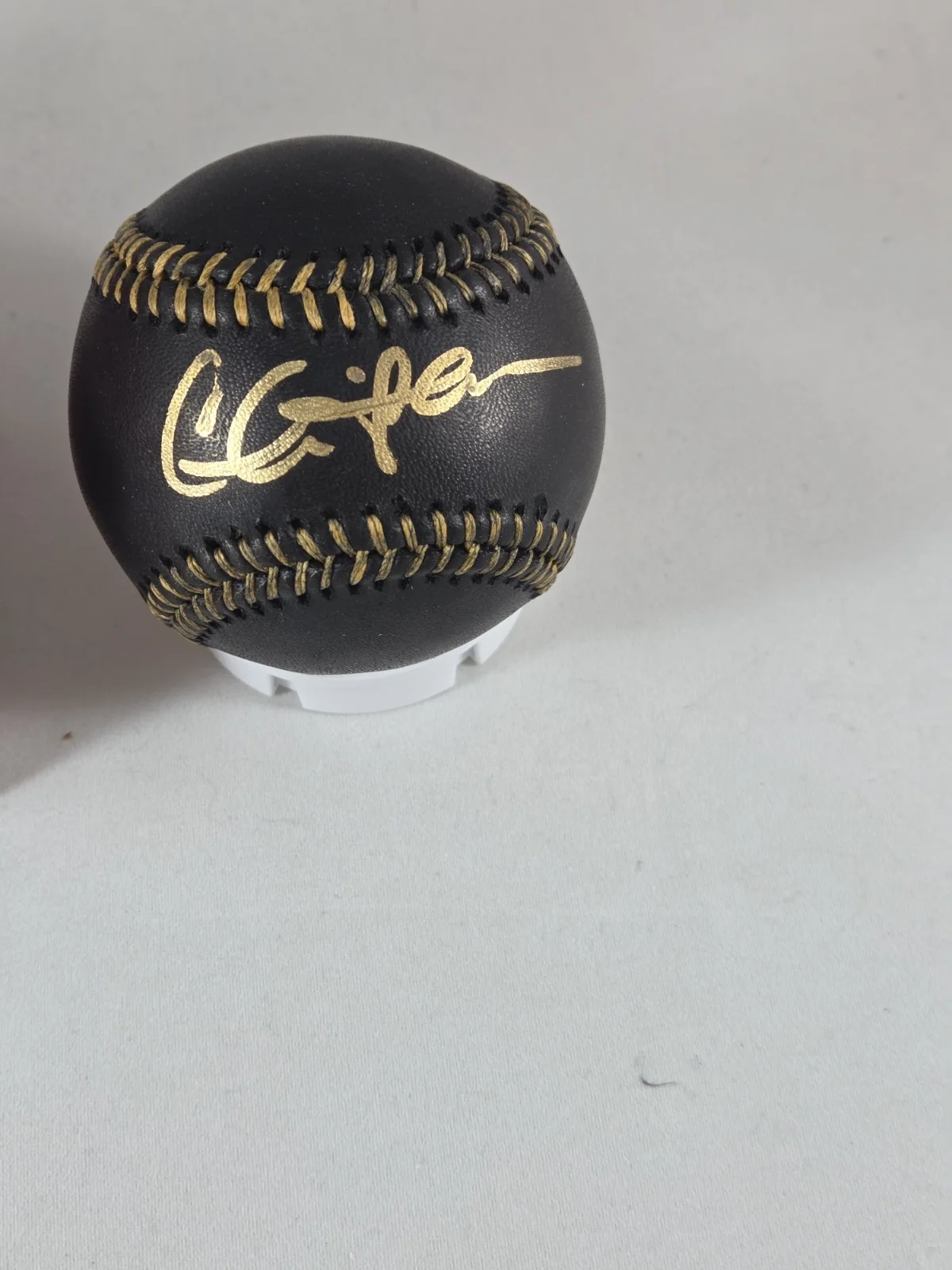 Charlie Sheen — Charlie Sheen Signed Black Baseball Rawlings Beckett BAS Authentication, image 2