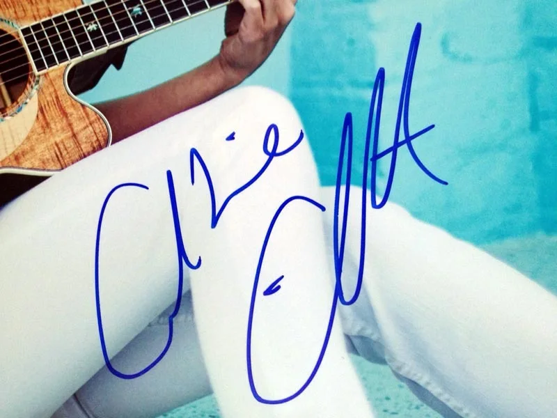 COLBIE CAILLAT SIGNED AUTOGRAPHED 11x14 PHOTO VERY RARE PSA/DNA, изображение 2