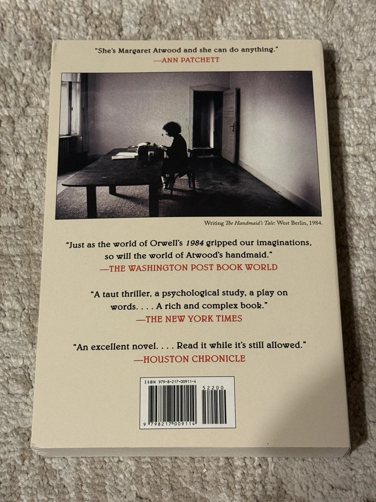 MARGARET ATWOOD SIGNED THE HANDMAIDS TALE BOOK 40TH ANNIVERSARY EDITION, изображение 4