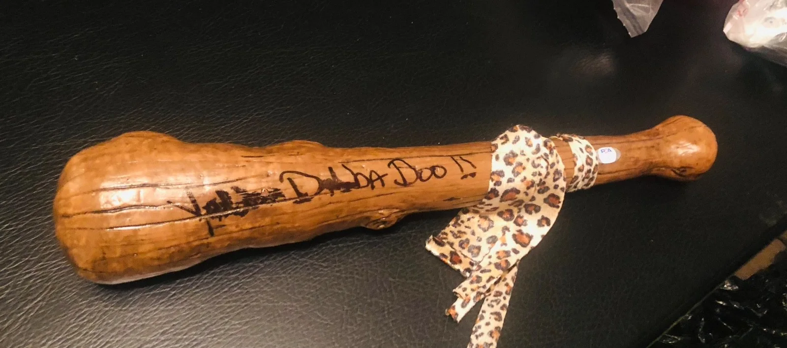 Jeff Bergman — Jeff Bergman Fred Flinstone Actor Signed Caveman Club Yabba Dabba Doo Signed PSA, image 2