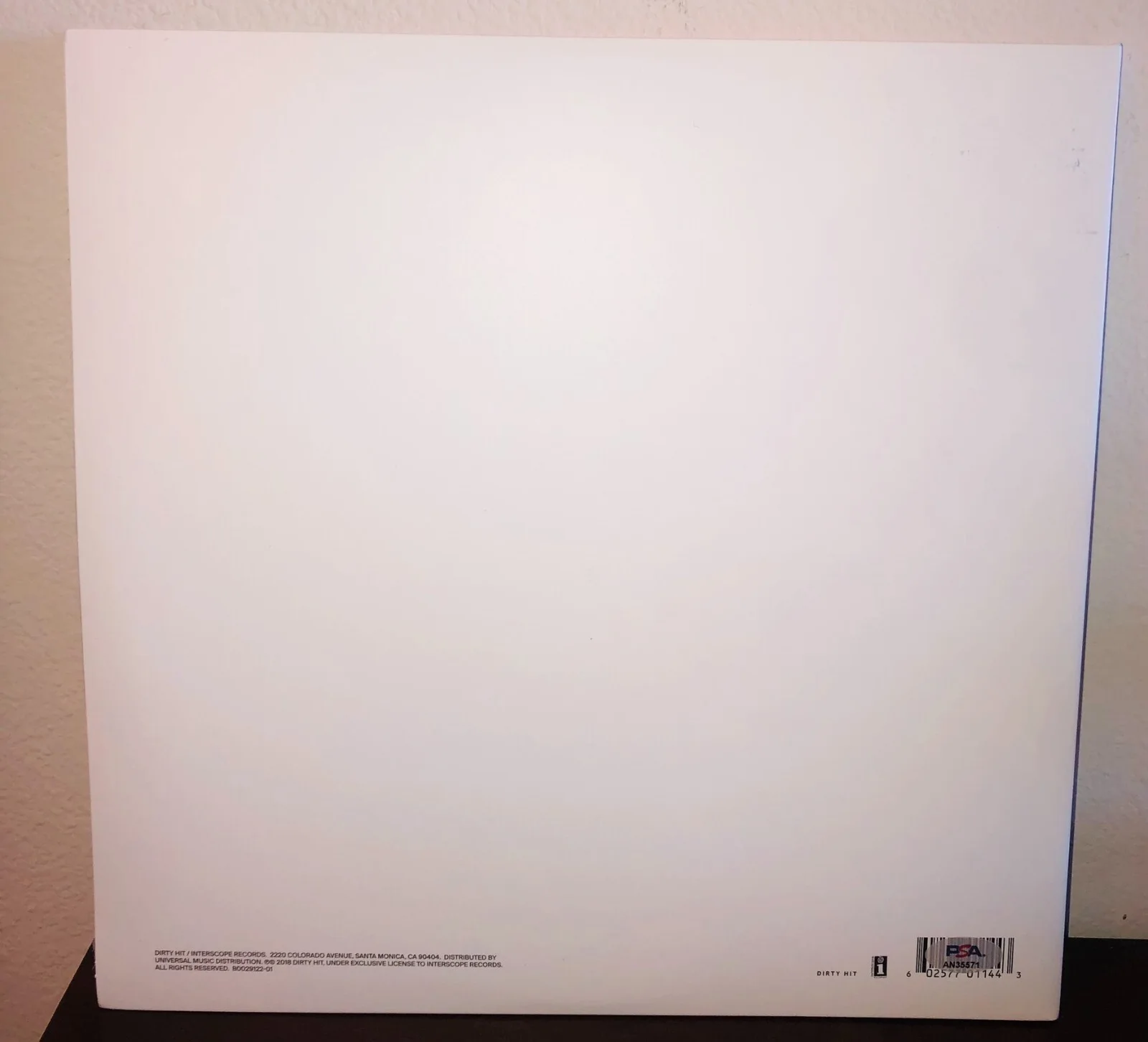 Matt Healy The 1975 A Brief Inquiry Into Online Relationships Signed Album PSA D, изображение 2