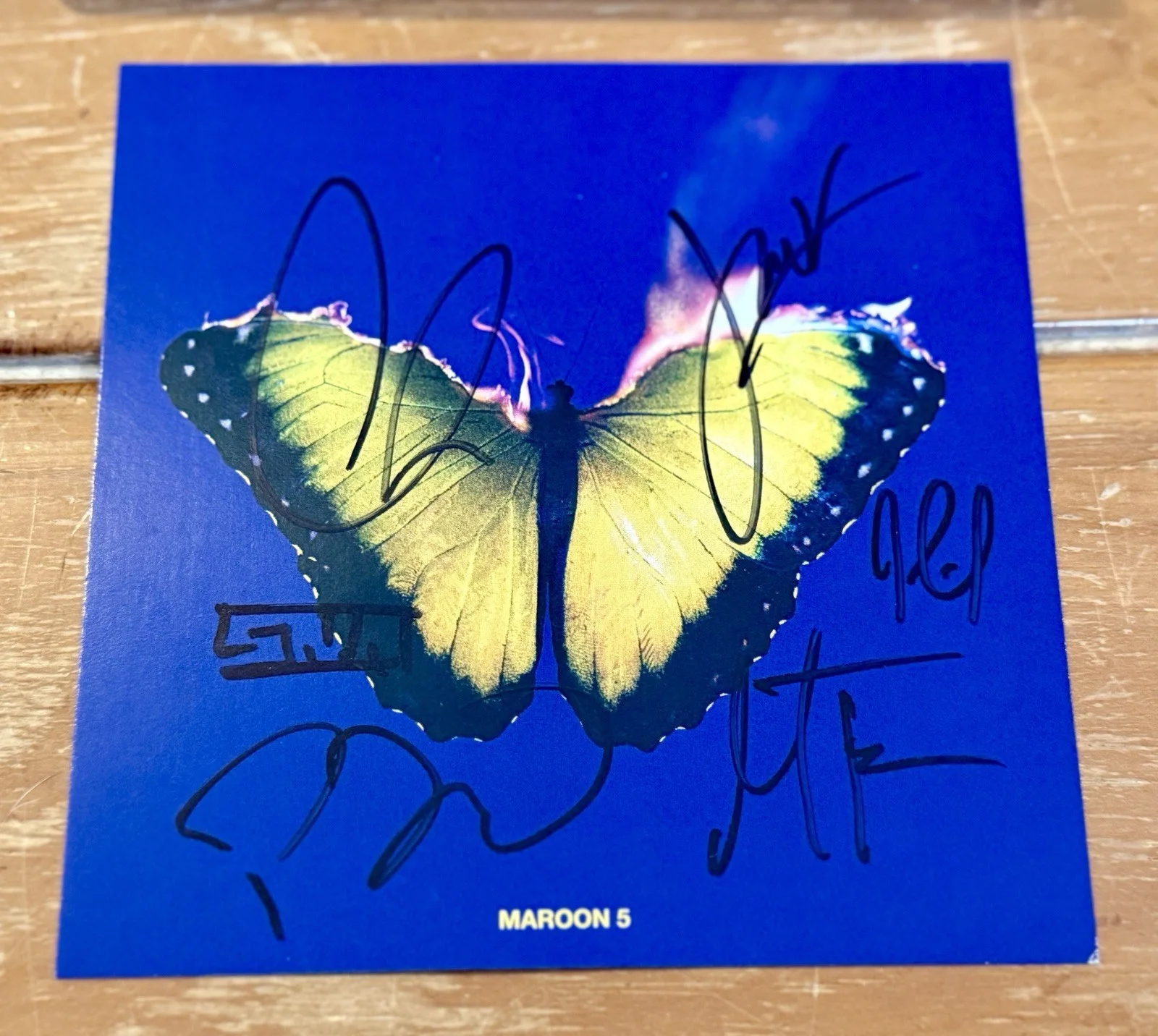 SIGNED Maroon 5 Love Is Like CD with Insert Autographed By The Entire Band NEW, изображение 2