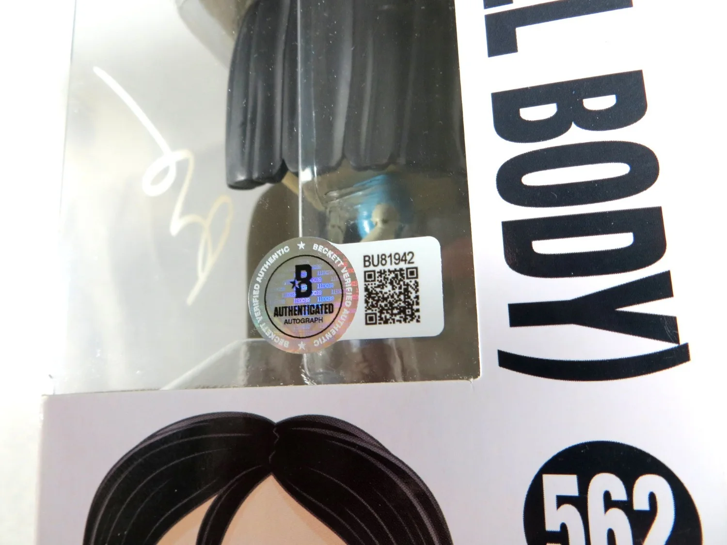 Rosa Salazar — Rosa Salazar Signed Autograph Funko POP! Figure Alita: Battle Angel BAS BU81942, изображение 2