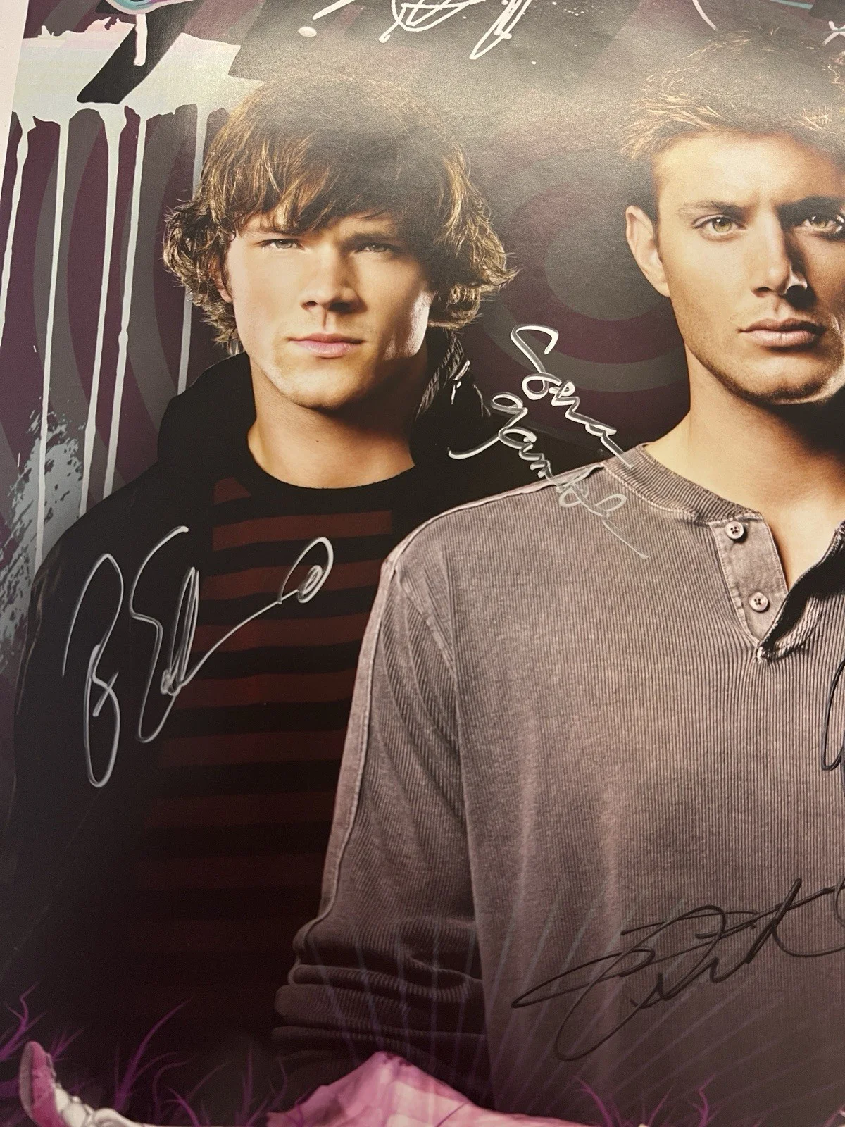 Jensen Ackles, Sara Gamble, Eric Kripke, Ben Edlund — SUPERNATURAL 11x17” Season 3 Multi-Signed Poster TheCW, Warner Bros. Television, image 4
