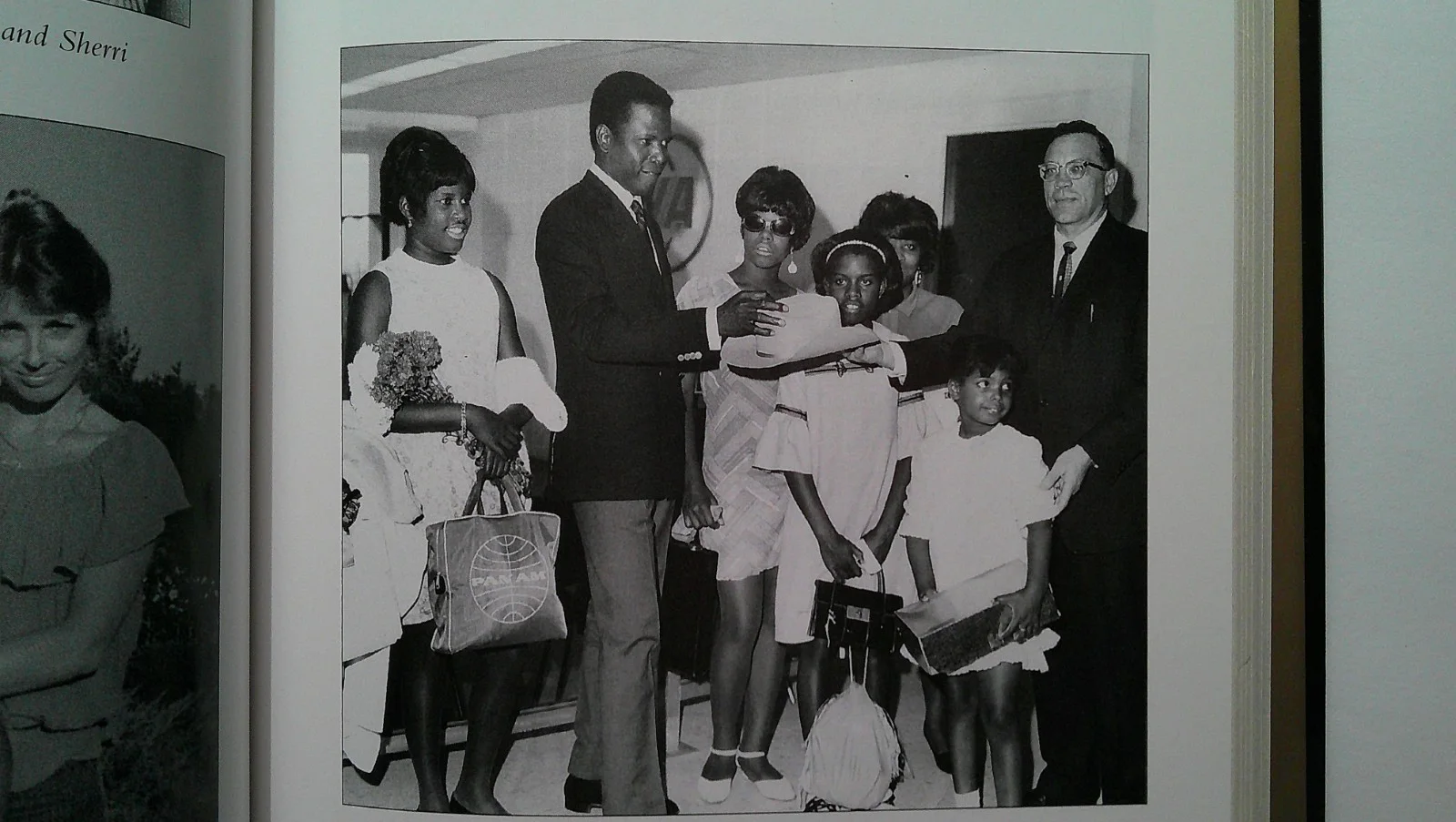 Sidney Poitier — *SIDNEY POITIER SIGNED LTD/ED. *LIFE BEYOND MEASURE* - *A RAISIN IN THE SUN**, изображение 5