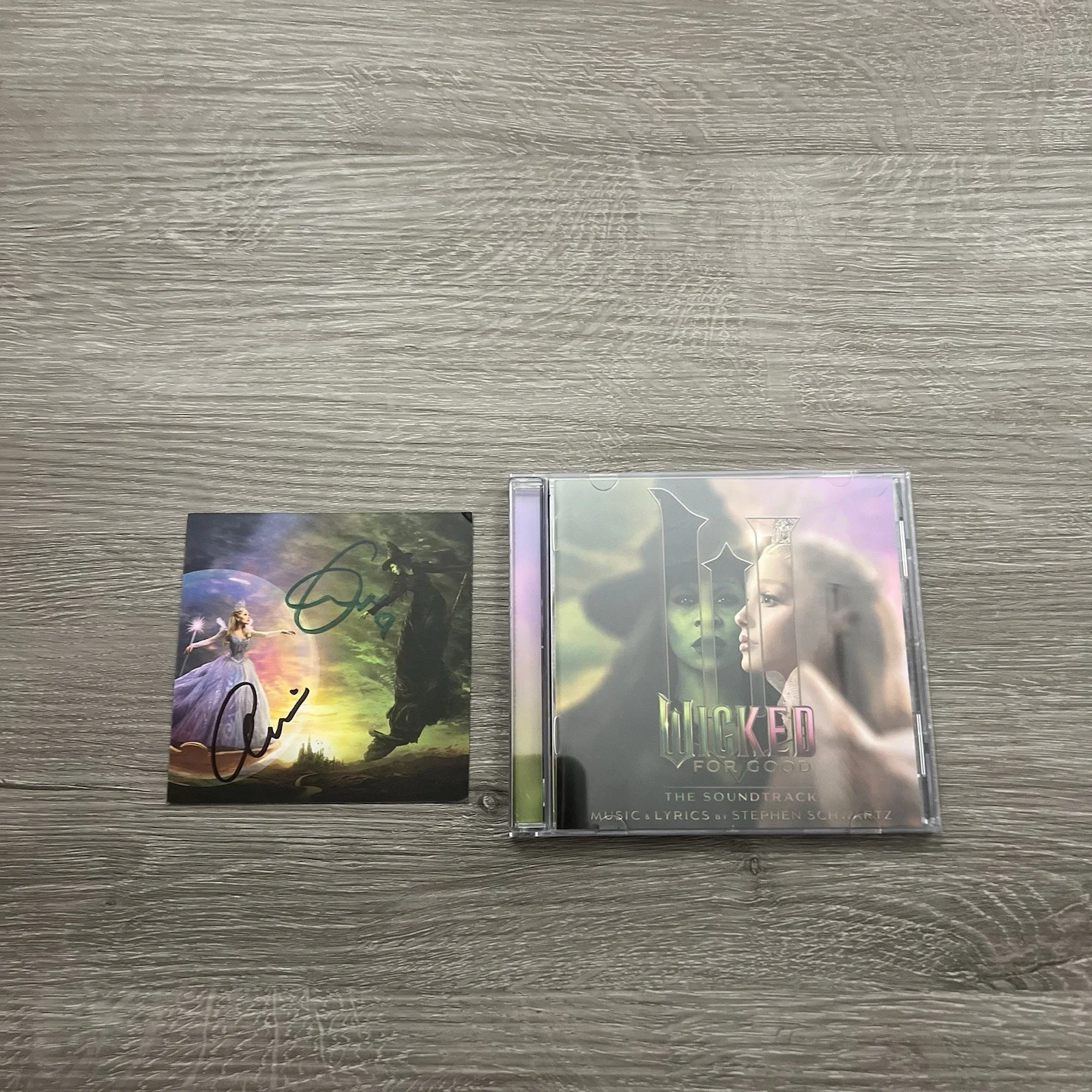 Wicked For Good Soundtrack Signed CD Ariana Grande & Cynthia Erivo, изображение 2