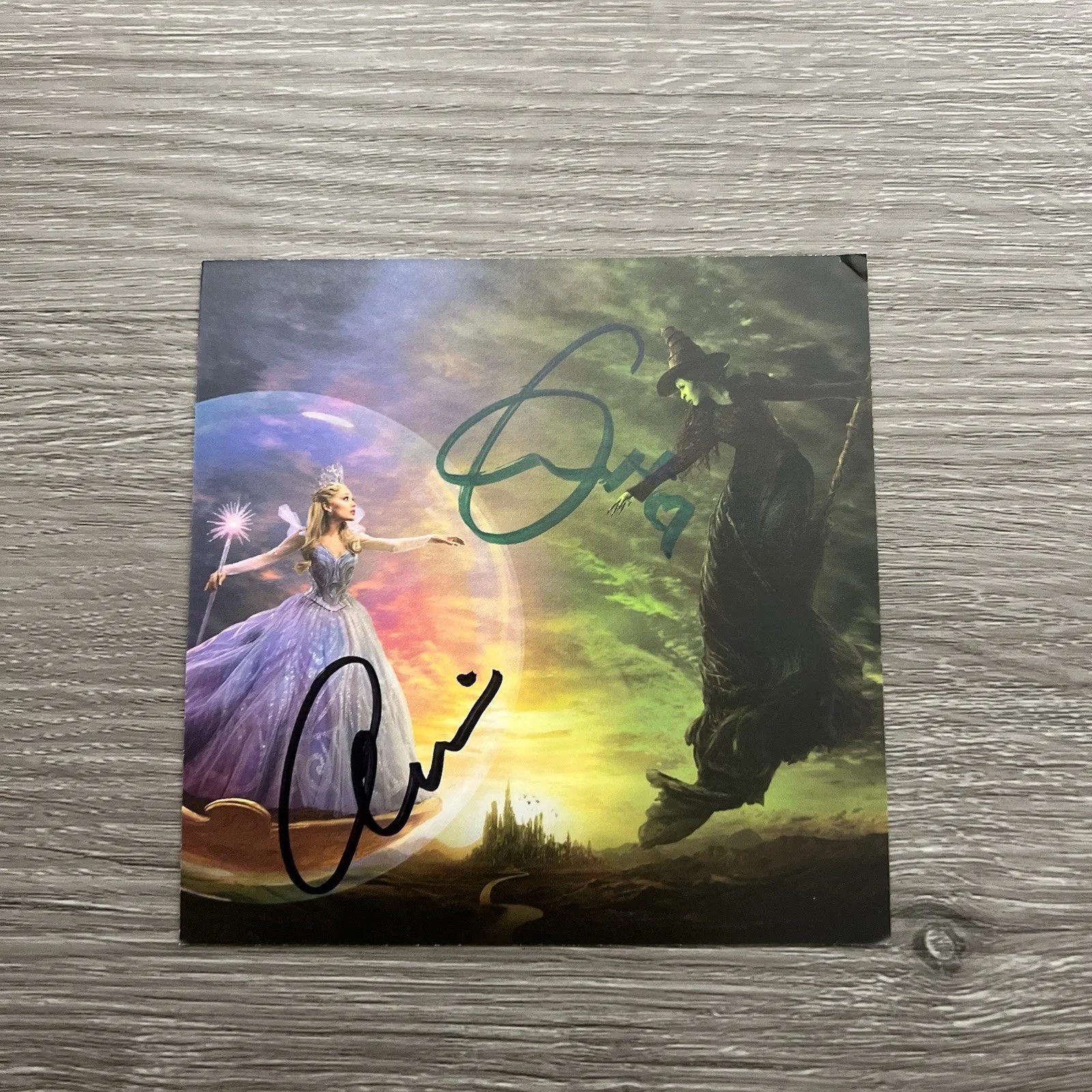 Wicked For Good Soundtrack Signed CD Ariana Grande & Cynthia Erivo, изображение 3