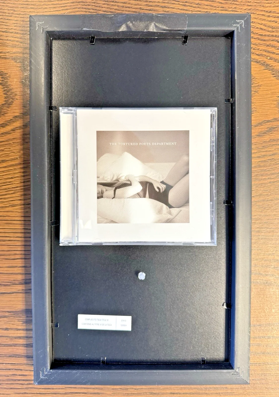 Taylor Swift Signed/Framed Tortured Poets Department CD! Imperfect Frame Sale!, изображение 3