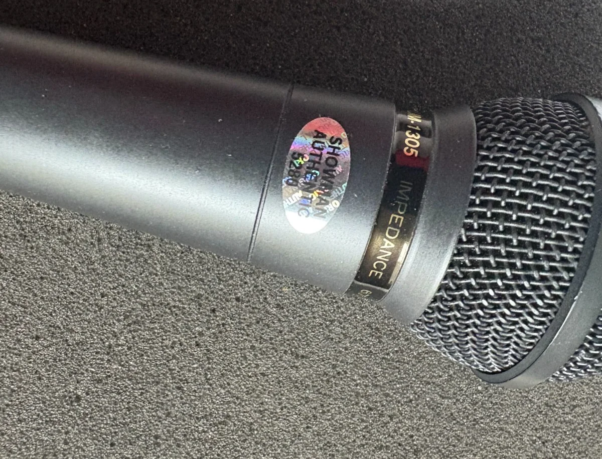 Autographed Snoop Dogg Signed Microphone w/ COA, image 2