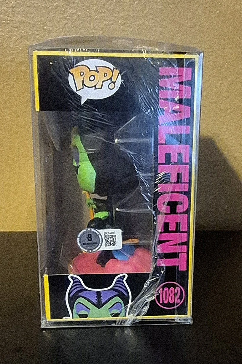 ANGELINA JOLIE — ANGELINA JOLIE SIGNED AUTOGRAPHED MALEFICENT FUNKO POP 1082 BECKETT AUTHENTIC, изображение 2