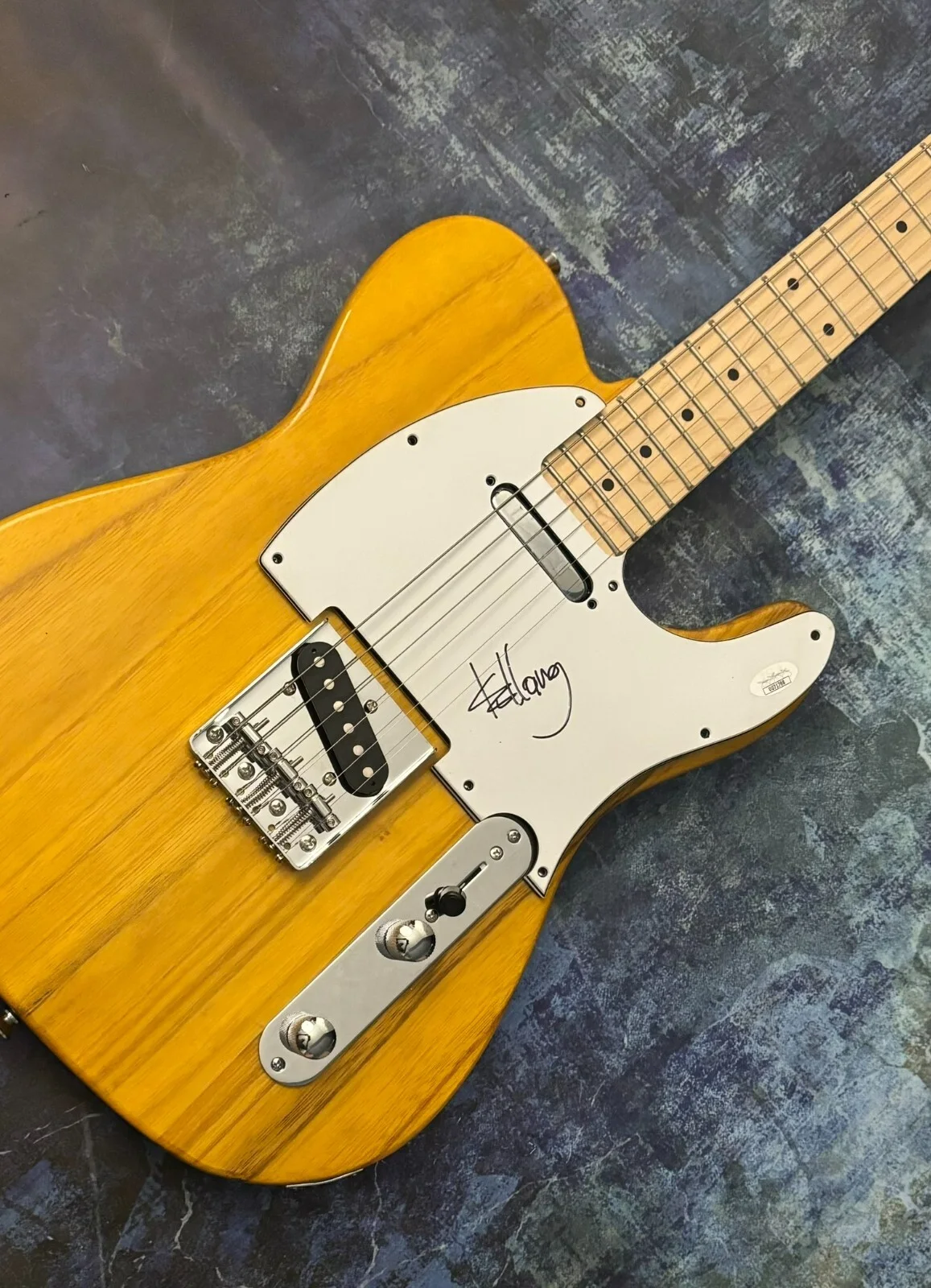 JSA Constant Craving Star * K.D. LANG * Signed Autograph Electric Guitar KD COA, image 5